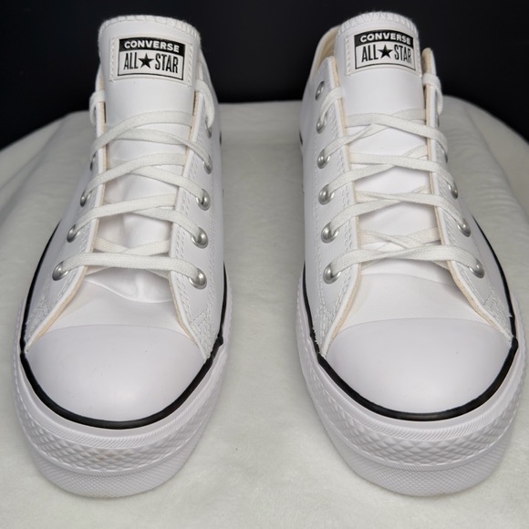 Converse Chuck Taylor All Star Lift Ox – 561680C – 10M/12W - NIB - Picture 7 of 15